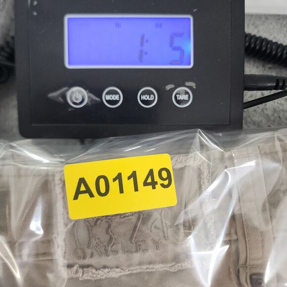 Vintage Y2K Oakley Shorts Mens 36 Tan Cargo Utility Outdoors Drawstring Khaki - Picture 16 of 16